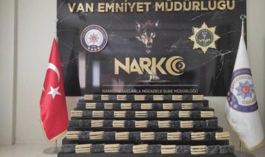 Van’da Emniyet Müdürlüğü Haberine Göre 1 ayda 1 tondan Fazla Uyuşturucu Ele Geçirildi