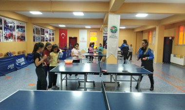 VAN İL EMNİYET MÜDÜRLÜĞÜ 'BİZİMLE GÜLÜMSE VAN' PROJESİYLE YENİ BİR YENİLİK DAHA!