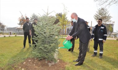TUŞBA BELEDİYESİ ‘MİLLİ AĞAÇLANDIRMA GÜNÜ’ DÜNYAYA NEFES OLDU