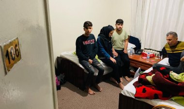 Van'da Bir Otelde 15 Düzensiz Göçmen Yakalandı