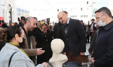 İRANLILAR VAN’I ÇOK SEVDİ