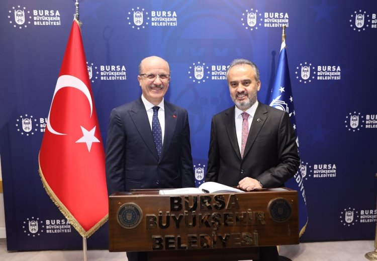 BURSADAKİ ÜNİVERSİTELER VE SANAYİCİLER YÖK KOORDİNASYONUNDA İLK KEZ BİR ARAYA GELDi