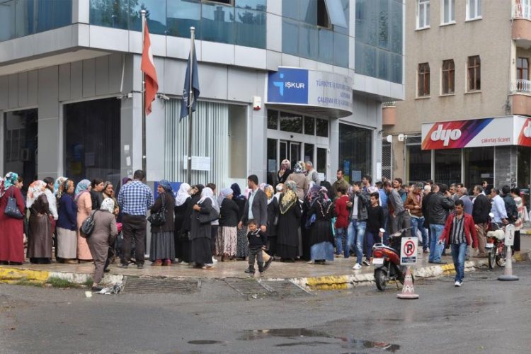 İŞSİZLİK GENİŞ TANIMLI OLARAK  %21,9'a YÜKSELDİ