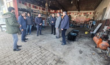 Hoşap Esnafı: Seçim Değil Geçim Derdindeyiz