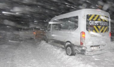 Van'da Merkez İlçelerde Kar Tatili