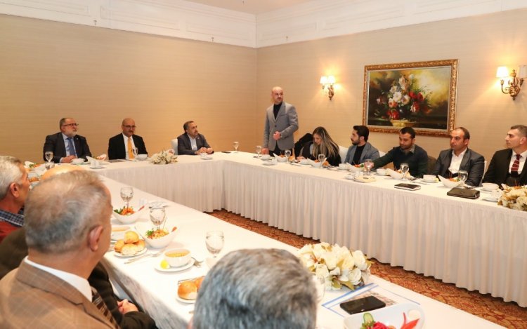 İPEKYOLU BAŞKAN V. AYDIN, MUHTARLAR İLE DEĞERLENDİRME VE KOORDİNASYON TOPLANTISI YAPTI