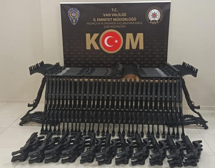 Van'da 150 Pompalı Silah Ele Geçirildi!
