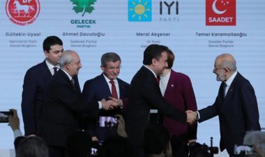 FİNANCİAL TİMES’A GÖRE 6 PARTİ'NİN KRİTİK EKSİĞİ HDP!