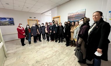 CHP’Lİ KADINLAR,KADINLAR GÜNÜNDE SAHADAYDI!