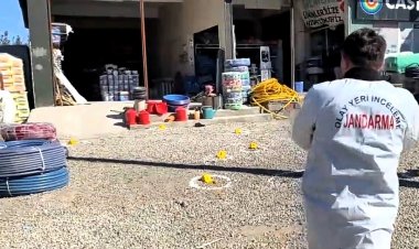 DİYARBAKIR'IN SUR İLÇESİNDE SİLAHLI KAVGA YAŞANDI: 2 ÖLÜ, 5 YARALI