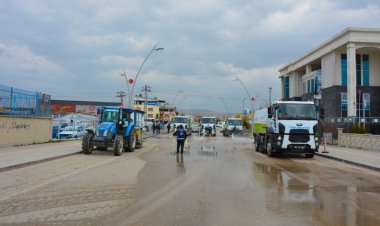 TUŞBA, ‘BAYRAM TEMİZLİĞİ’ YAPIYOR!