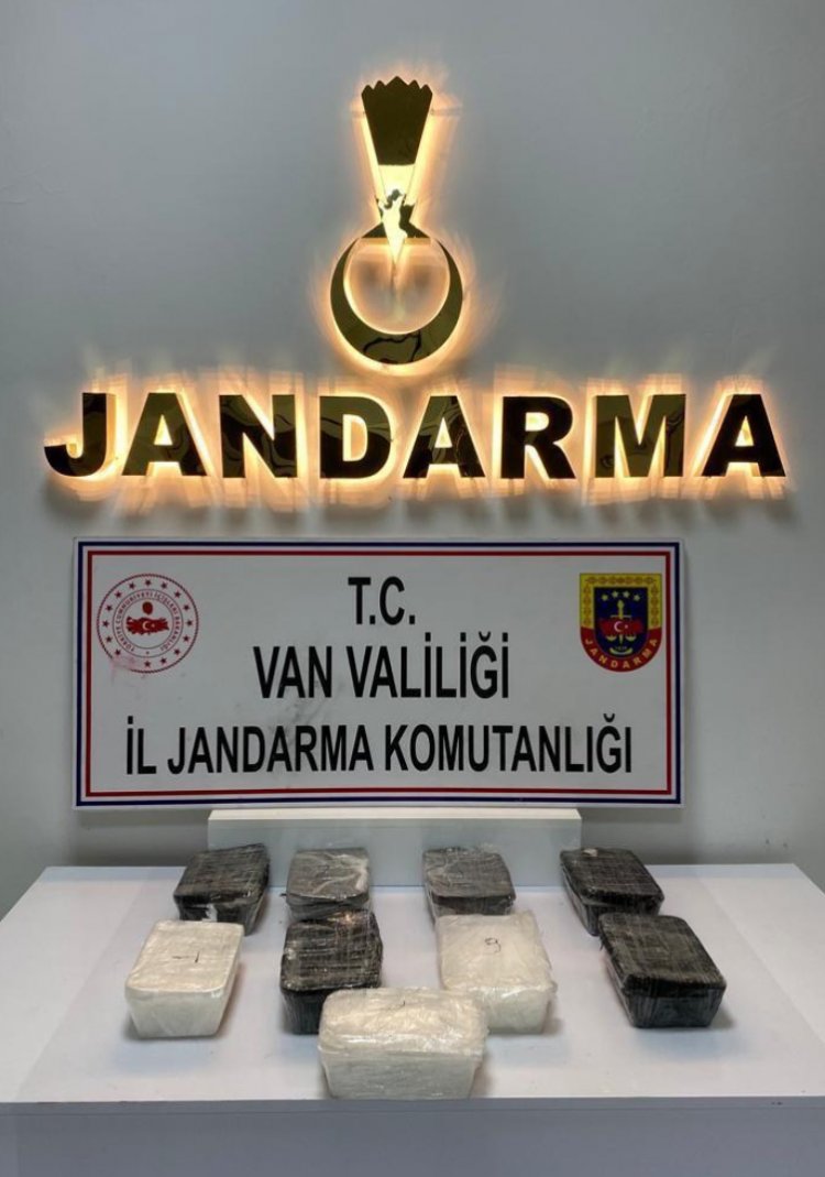 VAN'IN BAŞKALE İLÇESİNDE 10.5 KG METAMFETAMİN UYUŞTURUCU ELE GEÇİRİLDİ!