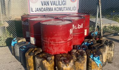 VAN'IN ÇALDIRAN İLÇESİNDE KAMYONETTE 1558 LİTRE KAÇAK AKARYAKIT BULUNDU!