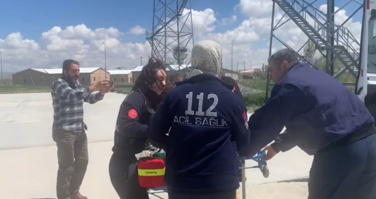 VAN'DA DOĞUM YAPAN KADININ İMDADINA HELİKOPTERLE YETİŞTİLER!