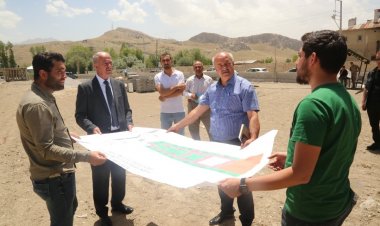 TUŞBA BELEDİYESİ MAHALLELERİN HEPSİNE PARK YAPACAK!