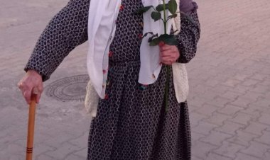 80 YAŞINDAKİ TUTUKLU MAKBULE TEYZE TAHLİYE EDİLDİ!