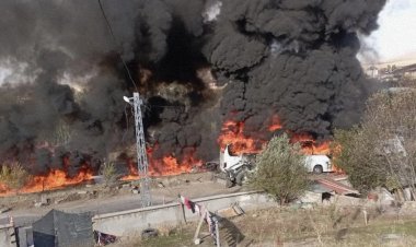AĞRI'DA KORKUNÇ KAZA! ÖLÜ VE YARALILAR VAR!