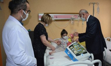 TUŞBA BELEDİYESİ'NDEN LÖSEMİLİ ÇOCUKLAR HAFTASINDA ANLAMALI ZİYARET!