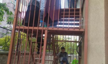 KREŞTE ÇOCUKLARA TATBİKAT YAPTIRILDI!