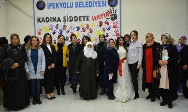 İPEKYOLU BELEDİYESİ'NDE KADINA YÖNELİK ŞİDDET SEMİNERİ DÜZENLENDİ