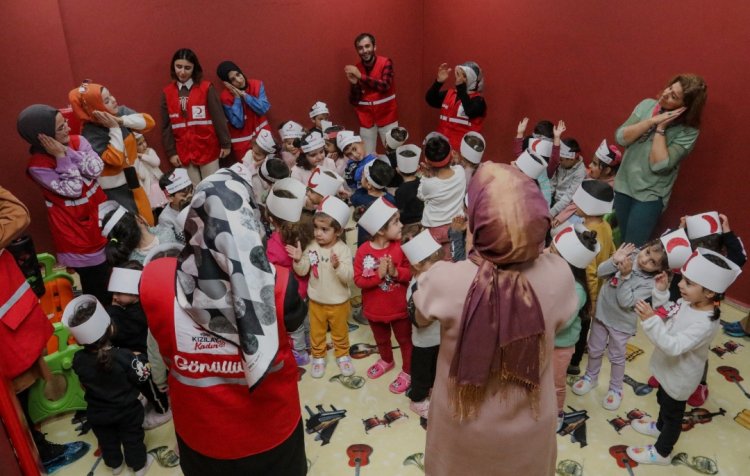 KIZILAY HAFTASI ÇOCUKLARLA KUTLANDI