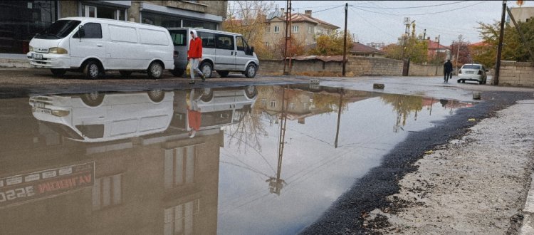 VAN'DA ÇÖZÜM BEKLEYEN SORUNLARDAN BİRİ DE YAĞMUR SULARININ OLUŞTURDUKLARI GÖLETLER!;