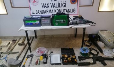 JENERATÖR ÇALAN HIRSIZLAR, HIRSIZLIK MALZEMELERİYLE TUTUKLANDI!