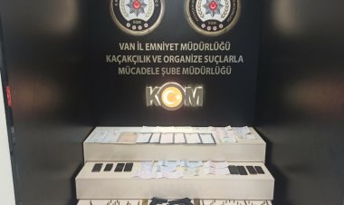 ÜLKE GENELİ GERÇEKLEŞTİRİLEN KAÇAKÇILIK OPERASYONUNDA VAN'DA 5 KİŞİ YAKALANDI VE BİRÇOK MÜHİMMATI ELE GEÇİRİLDİ!
