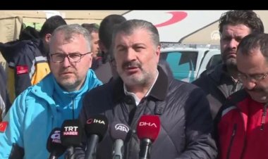 SAĞLIK BAKANI FAHRETTİN KOCA DEPREM BÖLGESİNDE GÖRÜLEN RİSKLERİ AÇIKLADI!