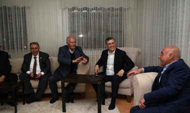 ESENYURT BELEDİYE BAŞKANI BOZKURT, VAN'DA: BİZE YAŞATILAN BİZİM KADERİMİZ DEĞİL!