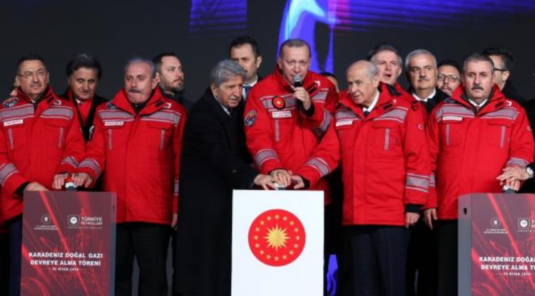 CUMHURBAŞKANI ERDOĞAN, KARADENİZ GAZININ İLK ATEŞİNİ YAKTI: 1 AY BEDAVA OLACAK!