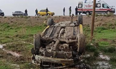 İRAN PLAKALI ARAÇ VAN'IN SARAY İLÇESİNDE KAZA YAPTI!