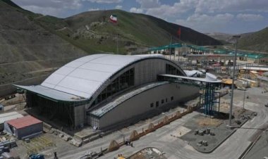 İRAN KAYITSIZ KALMADI; KAPIKÖY'E ALTERNATİF RAZİ SINIR KAPISINI AÇTI!