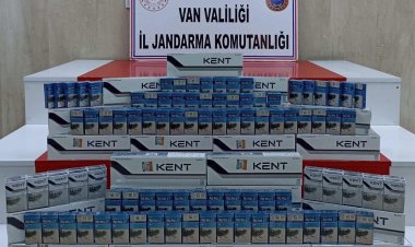 VAN'DA BİNLERCE PAKET SİGARA ELE GEÇİRİLDİ!