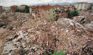 DEPREMLERDEN ETKİLENEN BAZI İL VE İLÇELERLE İLGİLİ FLAŞ KARAR