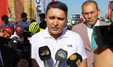 VAN'DA ULUSLARARASI BİSİKLET YARIŞI START ALDI!