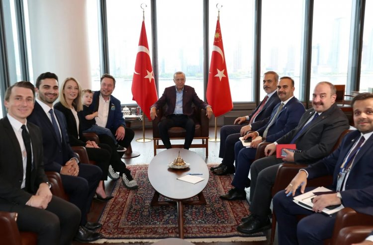 CUMHURBAŞKANI ERDOĞAN, MUSK'A TESLA'NIN 7. FABRİKASINI TÜRKİYE'DE KURMASI İÇİN ÇAĞRI YAPTI!