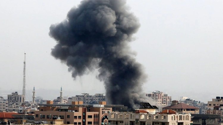 İSRAİL GAZZE'Yİ BOMBA YAĞMURUNDA TUTMAYA DEVAM EDİYOR!