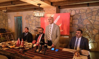 YENİDEN REFAH PARTİSİ VAN İL BAŞKANLIĞI GAZETECİLERLE BİR ARAYA GELDİ