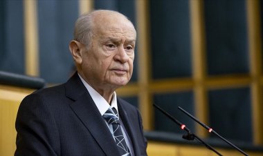 BAHÇELİ'DEN IRKÇI SÖYLEMLER: HALK TARAFINDAN SEÇİLMİŞ BİR PARTİYİ TBMM'DE İSTEMİYORUZ...