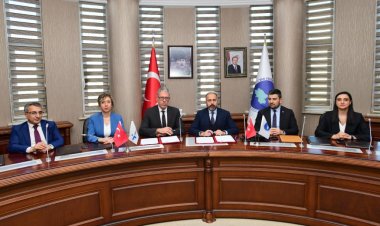 YÜZÜNCÜ YIL ÜNİVERSİTESİ, İŞKUR İLE PROTOKOL İMZALADI