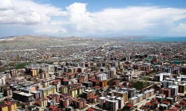 VAN’IN İPEKYOLU İLÇESİ NÜFUS BÜYÜKLÜĞÜYLE 26 İLİ GERİDE BIRAKTI! 