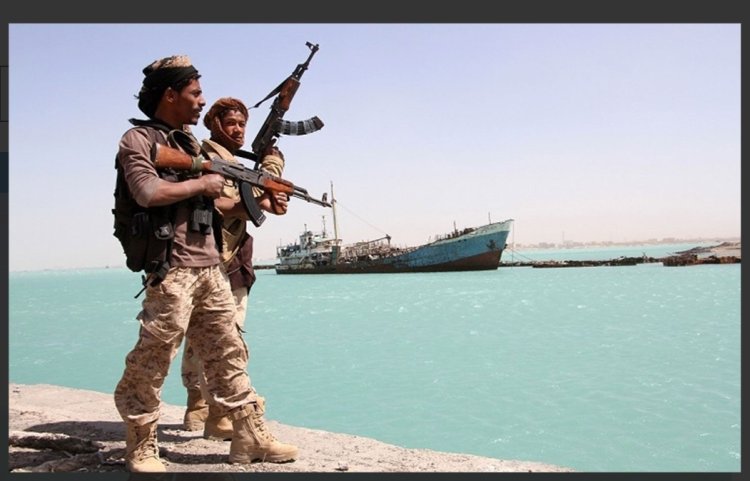 HUSİLER'İN BU DEFAKİ HEDEFİ İNGİLİZ PETROL GEMİSİ!