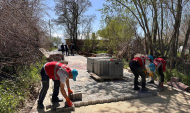 EDREMİT BELEDİYESİ HUMMALI ÇALIŞMALARA BAŞLADI!