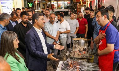 EŞBAŞKANLAR ÇARŞIDA DENETİM YAPTI: HİNDİSTAN, PAKİSTAN GİBİ OLMAYALIM