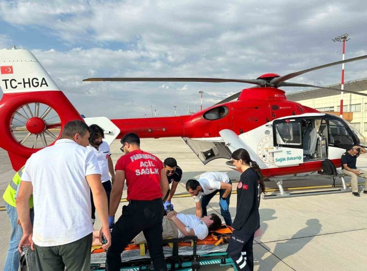VAN'DA HELİKOPTER HAYAT KURTARDI