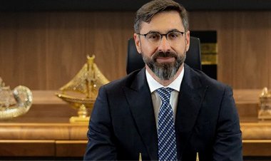 BAŞKAN TANĞLAY VANGÖLÜ İLE İLGİLİ YENİ BİR TARTIŞMA ORTAYA ATTI: BİTLİS DENİZİ OLSUN