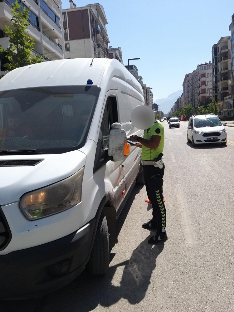 VAN'DA 29 ARAÇ TRAFİKTEN MEN EDİLDİ!