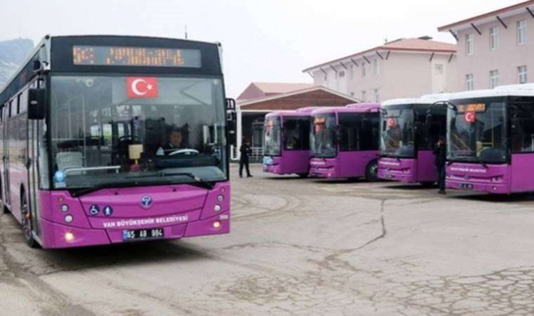 VAN'DA KADINLARIN DAHA GÜVENLİ  YOLCULUĞU İÇİN MOR OTOBÜSLERDE YENİ UYGULAMAYA GİDİLİYOR