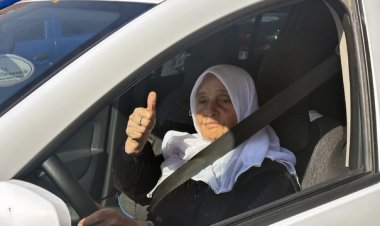 AZMİN ELİNDEN HİÇBİR ŞEY KURTULMAZ DEDİ: 76 YAŞINDA SÜRÜCÜ KOLTUĞUNA OTURDU!